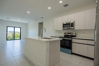 8001 NW 41st St Unit 312, Doral, FL 33166