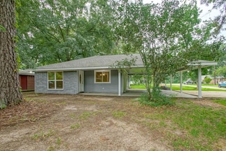 42164 Garden Dr, Ponchatoula, LA 70454