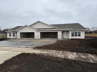 2230 Red Bird Ln, Fairmont, MN 56031