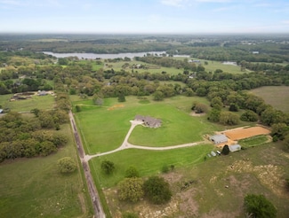 3317 Vz County Road 1804, Grand Saline, TX 75140