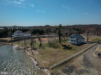 7391 Benedict Ave, Benedict, MD 20612