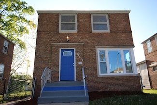 12429 S Carpenter St, Calumet Park, IL 60827