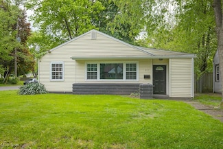 897 Hayden Ave, Akron, OH 44320