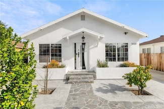 5030 Newcastle Ave, Encino, CA 91316