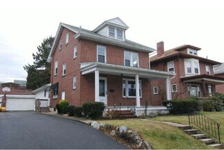 208 Elmwood Ave, Reading, PA 19609