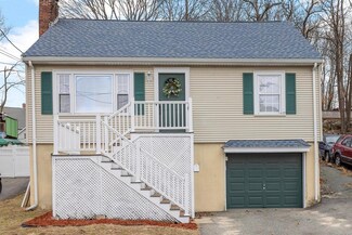 37 Bennett St, Wakefield, MA 01880