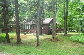 25 Deerfoot Rd, Lake Ariel, PA 18436