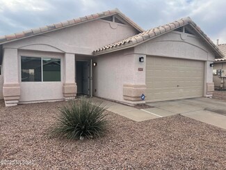 2083 W Double Eagle Dr, Tucson, AZ 85737