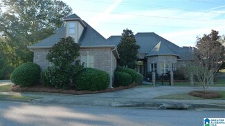 800 Lake Crest Dr, Birmingham, AL 35226