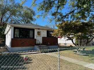 406 Grandview Ave, Staten Island, NY 10303