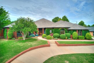 1525 Spring Creek Dr, Yukon, OK 73099