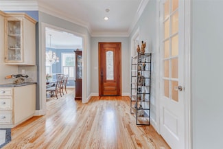 319 W 10th St, Houston, TX 77008