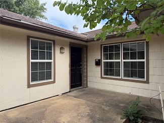 811 Pebble Beach Dr, Garland, TX 75043