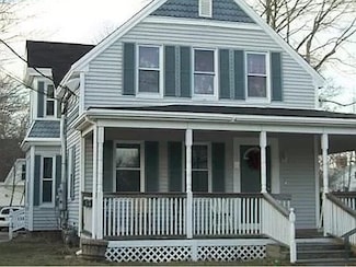 11 Sawyer St, Wareham, MA 02571