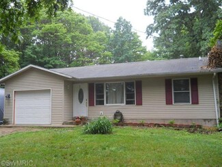 55711 Butcher Rd, Lawrence, MI 49064
