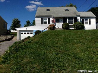 207 Westfall Dr, Syracuse, NY 13219