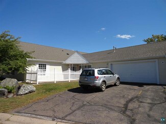 2151 Miller Creek Dr Unit 10, Duluth, MN 55811