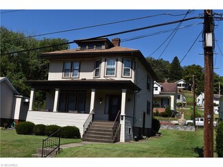 10 Alexander St, Bridgeport, OH 43912