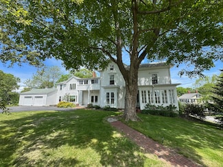 924 High St, Bath, ME 04530