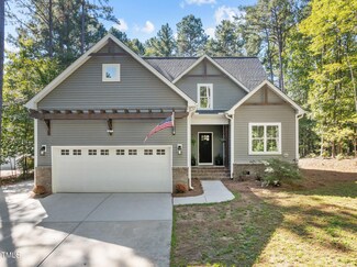 3714 Sapphire Ct, Franklinton, NC 27525