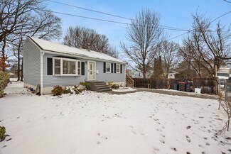 15 Orange St, Brockton, MA 02302