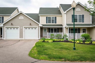 5 Intervale Outlook Cir, Conway, NH 03860