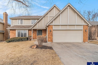 10292 Z St, Omaha, NE 68127
