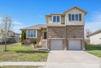 2119 W Richwood Rd, Ozark, MO 65721