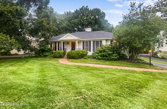 435 Club Ln, Louisville, KY 40207