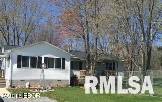 20077 N Sherwood Ln, Texico, IL 62889