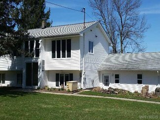 10877 Ryan Rd, Medina, NY 14103