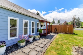 423 18th St SW, Puyallup, WA 98371