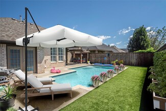 102 Meadow View Dr, Justin, TX 76247