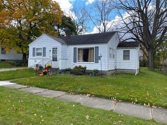 316 E Elm St, Fremont, MI 49412