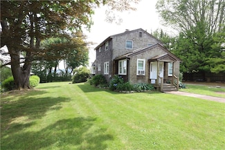 35 Bryer Ave, Jamestown, RI 02835
