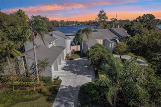 806 Taray de Avila, Tampa, FL 33613