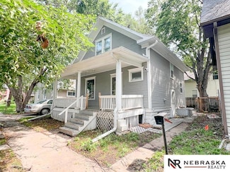 1560 S 19th St, Lincoln, NE 68502