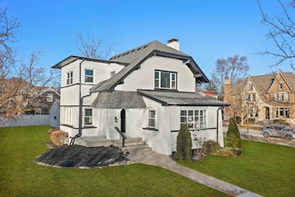 330 N Elm Ave, Elmhurst, IL 60126
