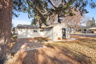 1005 10th St W, Columbia Falls, MT 59912