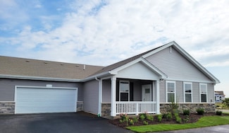1077 Savannah Ln, Pingree Grove, IL 60140
