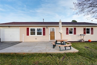 2261 Olmstead Rd, Bloomfield, NY 14469