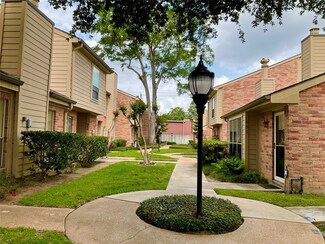 965 Memorial Village Dr Unit 93, Houston, TX 77024