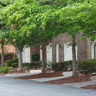 119 Riverwatch Ct, Canton, GA 30114