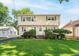 497 Dewey Ave Unit 2, Saddle Brook, NJ 07663