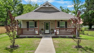 914 Woodland St, Clarksville, TN 37040