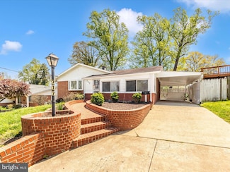 717 Lowander Ln, Silver Spring, MD 20901