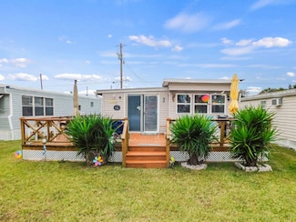 6110 Harriet St, Zephyrhills, FL 33542