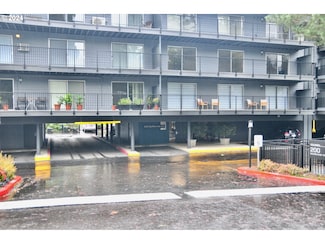 200 Burnham Rd Unit 209, Lake Oswego, OR 97034
