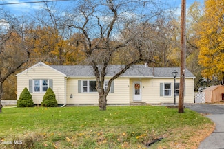 871 Route 144, Hannacroix, NY 12087