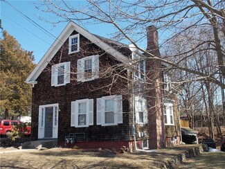 2288 Cranston St, Cranston, RI 02920